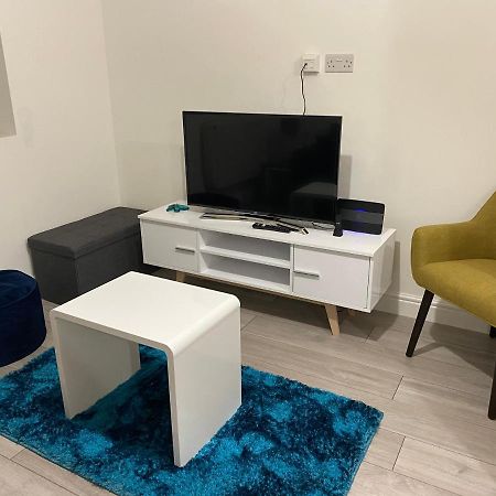 Marie'S Serviced Apartments- 2 Bedroom City Stay Bedford Zewnętrze zdjęcie